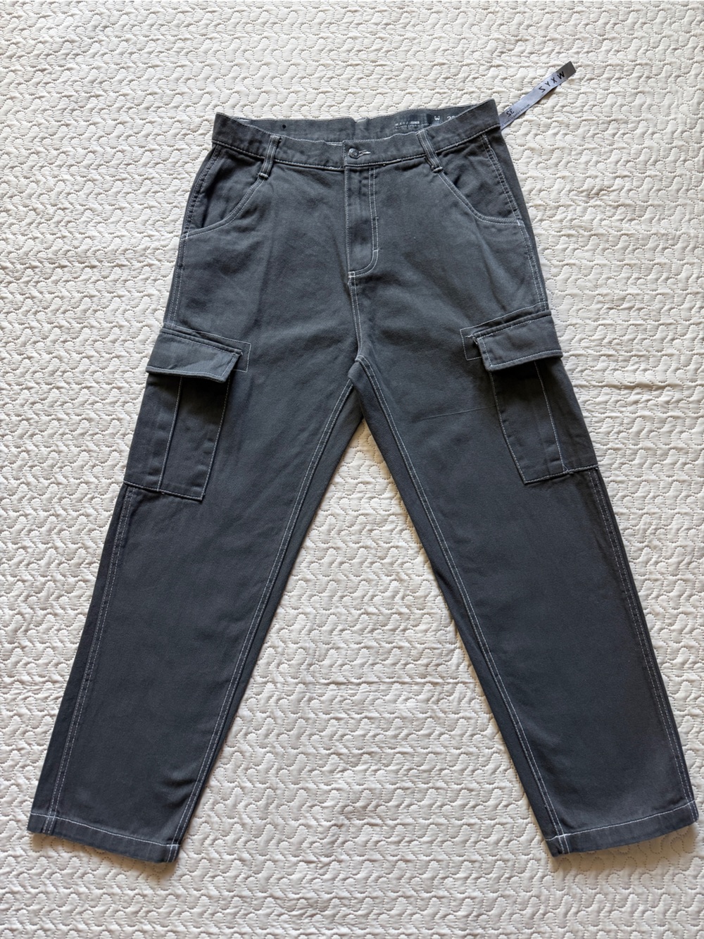 WXYZ Men's 32x27 Dark Gray Relaxed Cargo Loose Fit